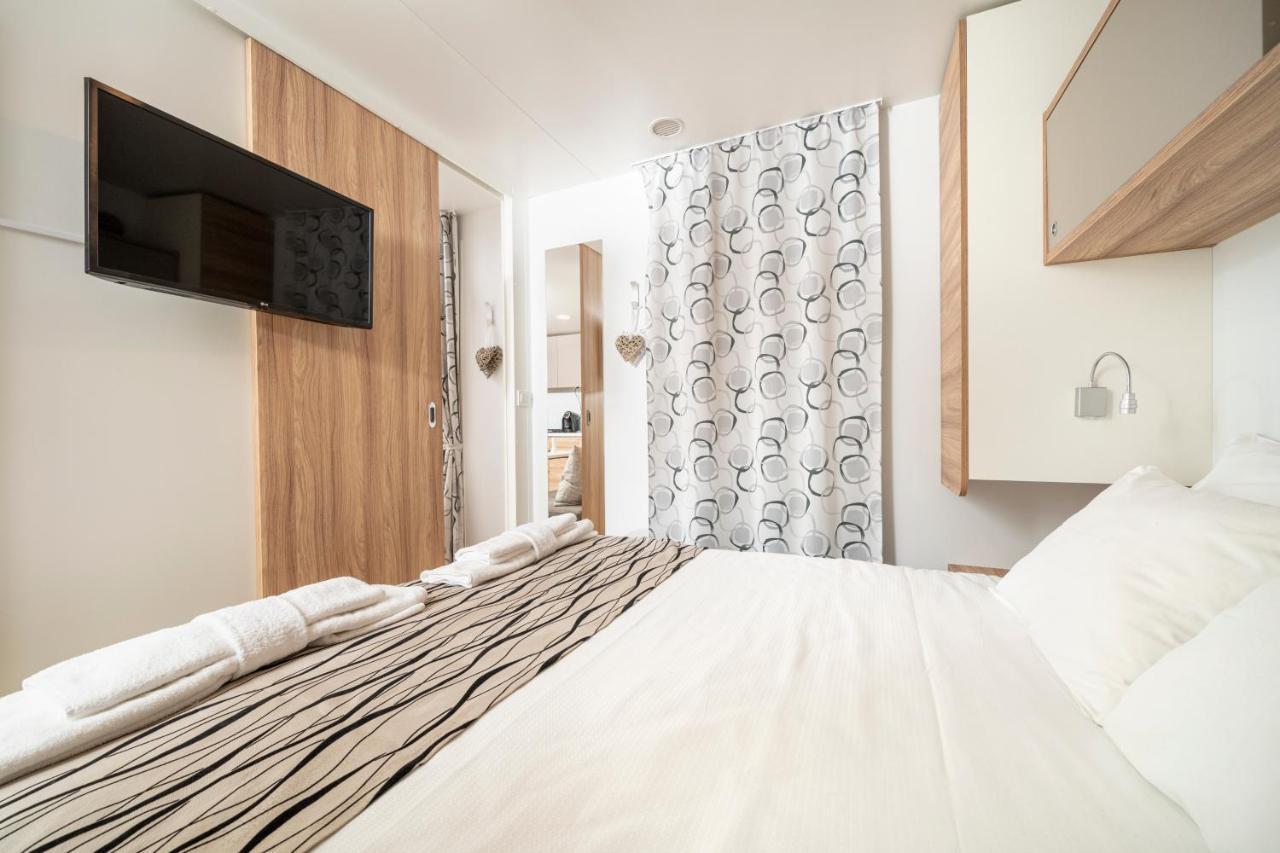 Mobile Home Joy Porton Biondi Rovinj Eksteriør bilde